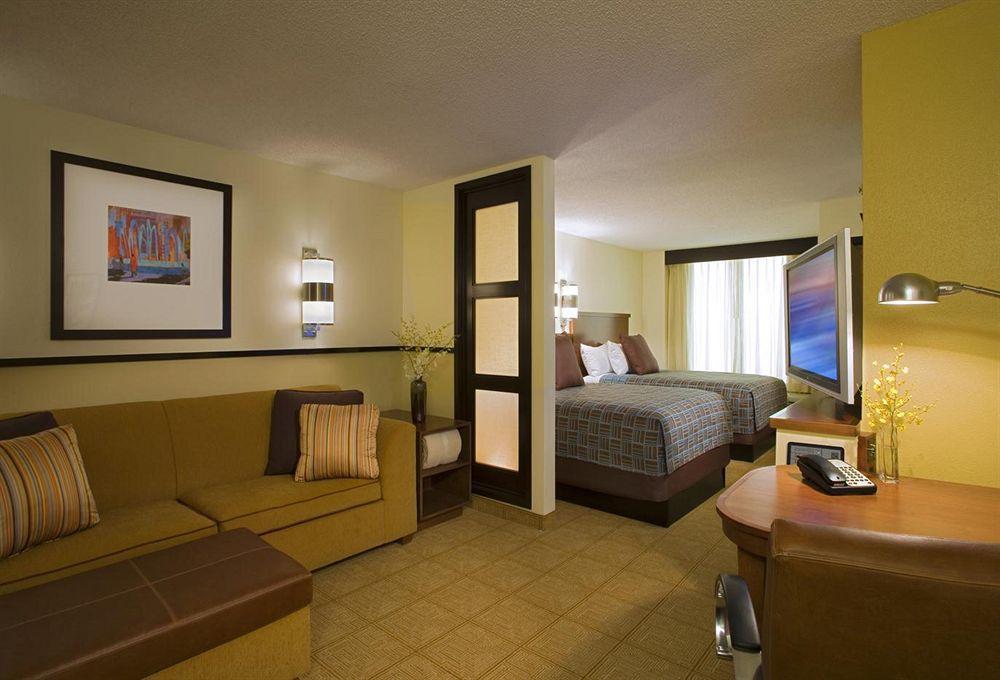 Hyatt Place Chicago Hoffman Estates Room photo